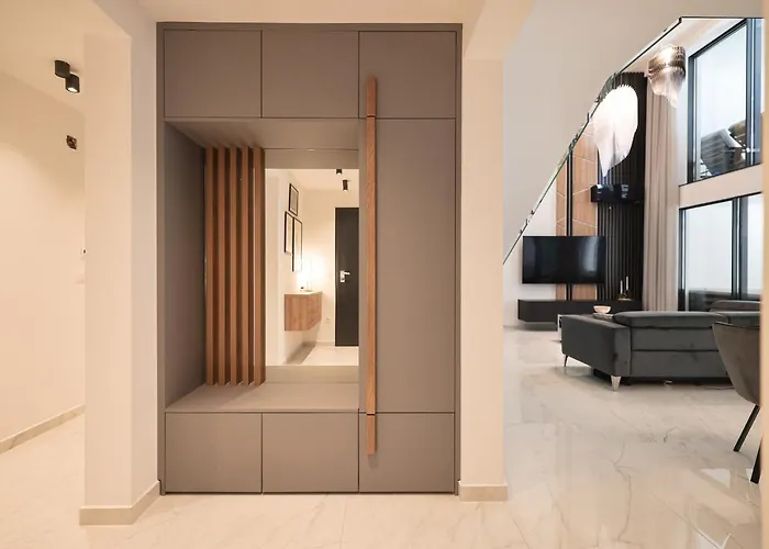 Ll Luxury Penthouse On Sea